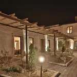 לינה וארוחת בוקר Days Cappadocia 3*