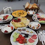 לינה וארוחת בוקר Days Cappadocia