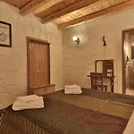 לינה וארוחת בוקר Days Cappadocia גורמה